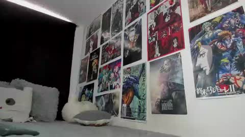 Snapshot of charlotte_mansson chatting on December 13, 3:00 pm Charlotte online show from December 13, 3:00 pm