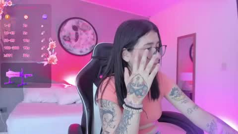 Charlottee online show from July 11, 3:39 am