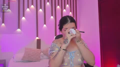 Charlottee online show from May 28, 2:09 am