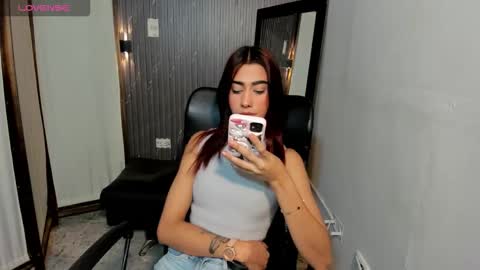 charlotteking8 online show from March 12, 11:24 am