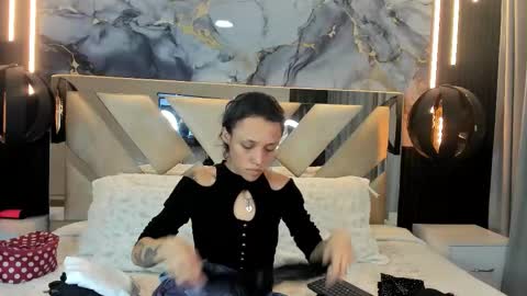 Charlotte online show from March 10, 3:21 am