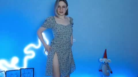 Snapshot of charming_beauty chatting on January 7, 3:46 am Michelle online show from January 7, 3:46 am