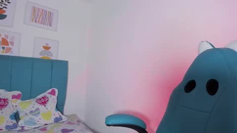 charol_tits33 online show from March 21, 8:19 am