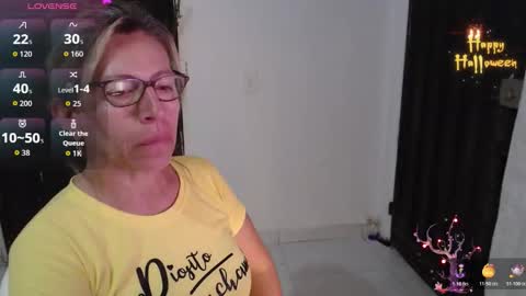 CHAYLA VICTORIA RUIZ  online show from November 10, 11:55 pm