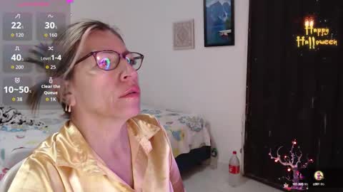 Snapshot of chayla_ruiz chatting on October 16, 9:56 am CHAYLA VICTORIA RUIZ online show from October 16, 9:56 am