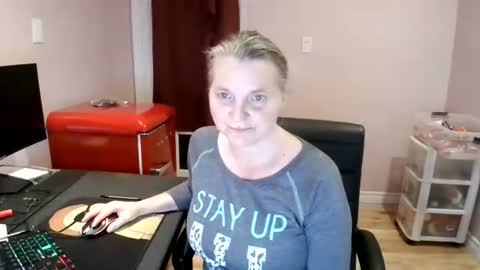 chealsiek online show from November 6, 1:22 am