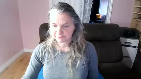 chealsiek online show from July 17, 11:41 pm