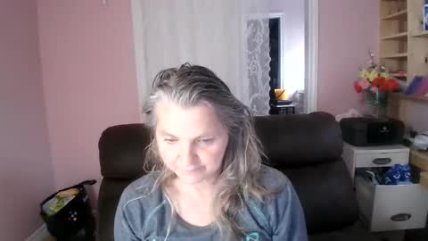 chealsiek online show from July 22, 3:35 pm