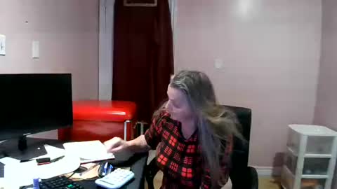 chealsiek online show from November 1, 12:59 am