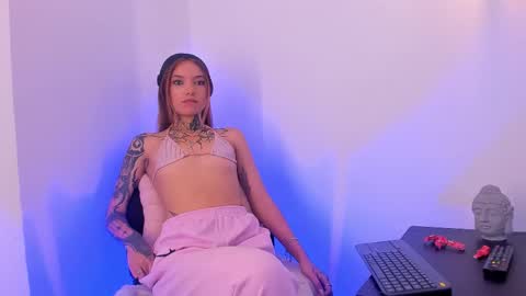Snapshot of chelseadalea chatting on October 16, 11:29 pm Chelsea online show from October 16, 11:29 pm