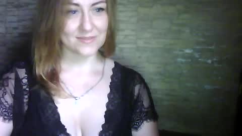cherry04383 online show from July 25, 2:29 am