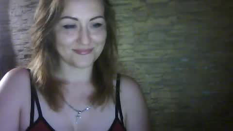 cherry04383 online show from July 1, 1:38 am