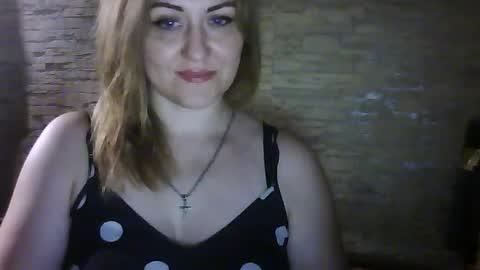 cherry04383 online show from July 28, 1:47 am