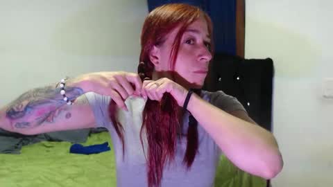 Snapshot of cherry_cam30 chatting on January 28, 11:17 pm cherry aleja online show from January 28, 11:17 pm