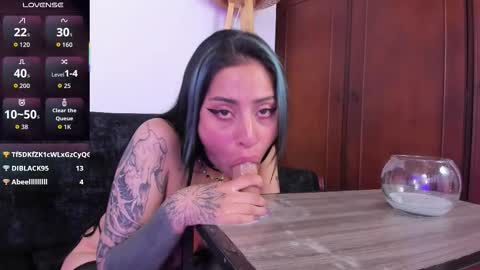 Snapshot of cherry_jenklins8 chatting on October 10, 4:34 pm cherry_jenklins8 online show from October 10, 4:34 pm