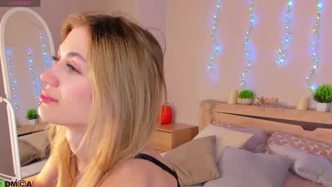 cherry_pr1ce online show from April 29, 11:10 pm