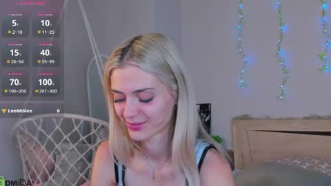 cherry_pr1ce online show from July 28, 11:48 pm