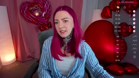 Snapshot of cherry_roxy chatting on February 13, 8:34 pm Roxy online show from February 13, 8:34 pm