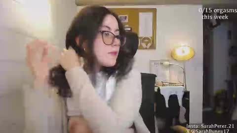 Snapshot of cherrybunny21 chatting on December 2, 11:05 pm Sarah Prez online show from December 2, 11:05 pm