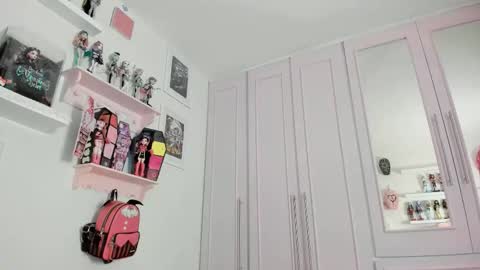 cherrycute666 online show from February 20, 6:19 am