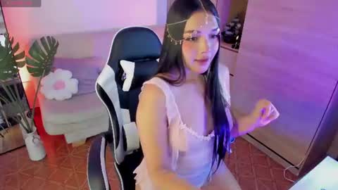 Mely online show from July 25, 11:06 am