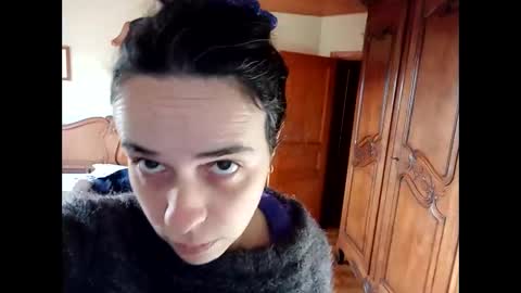 Snapshot of cherymoon89 chatting on January 4, 10:16 am CherryMoon online show from January 4, 10:16 am