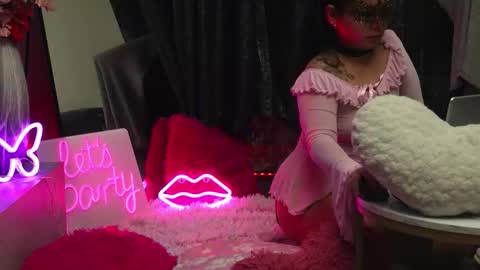 Chicababe29 online show from March 7, 8:49 pm