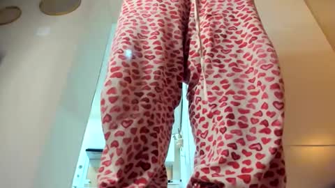 yoursensualparadise online show from February 14, 1:07 am