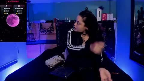 Chloeallennn  online show from June 14, 3:01 pm