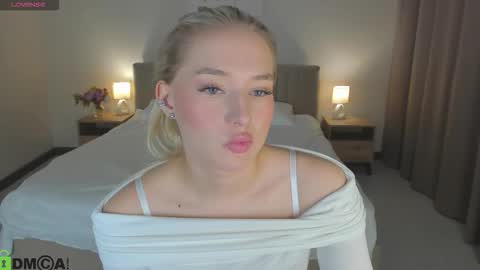 Chloe online show from January 13, 4:18 am