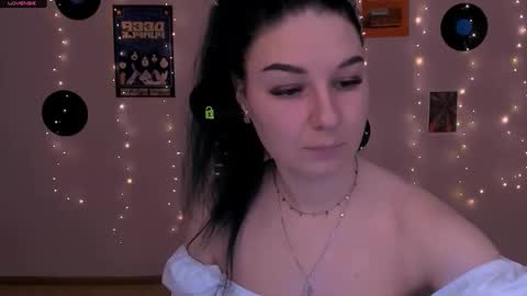 chloe_berry1 online show from March 18, 9:36 am