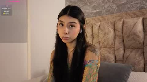 chloe_bluee_ online show from June 13, 11:07 am