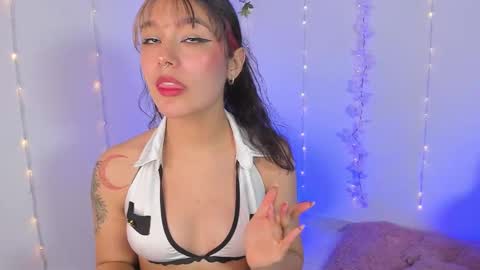 Snapshot of chloe_evans12 chatting on September 19, 5:39 am Chloe online show from September 19, 5:39 am