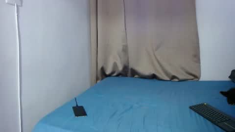 Chloe and Danna online show from July 12, 1:39 am