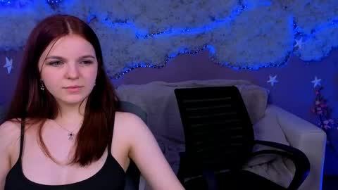 chloe_ley online show from June 8, 2:34 am