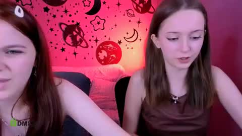 chloe_ley online show from June 10, 7:45 pm