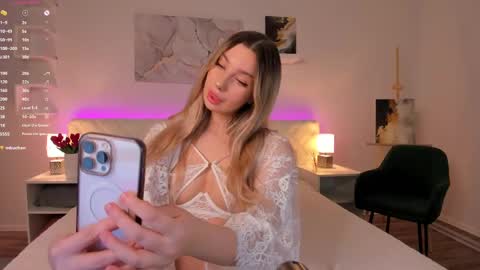 Chloe Lov GTM2 Mon Tue Thu Sat Sun 0400am - 1030m online show from March 9, 1:14 am