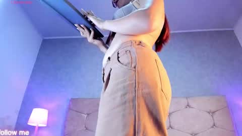 chloe_miiler online show from March 11, 2:31 pm