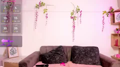 chloe_peach_ online show from June 26, 3:24 pm