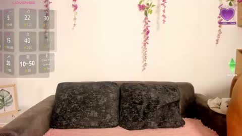 chloe_peach_ online show from June 24, 12:59 pm