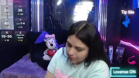 chloe_smith5 online show from July 28, 9:03 pm