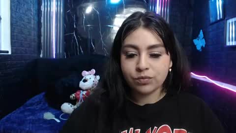 chloe_smith5 online show from June 11, 1:41 pm