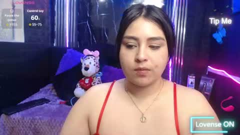chloe_smith5 online show from July 28, 4:51 pm