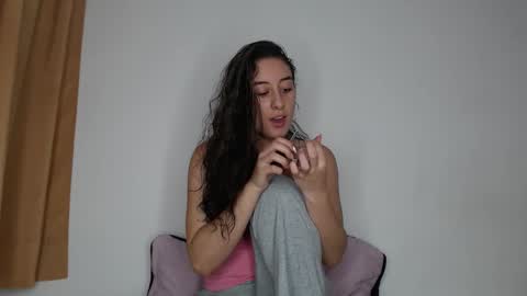 Snapshot of chloe_vahos chatting on September 26, 11:02 pm Chloe online show from September 26, 11:02 pm