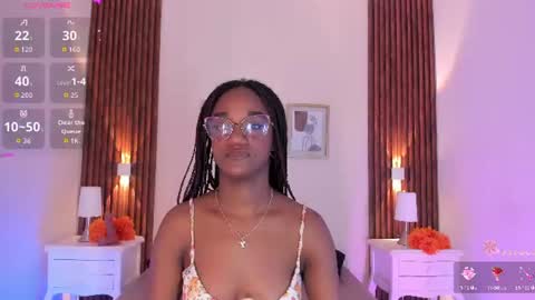 CHLOE online show from July 27, 2:03 pm