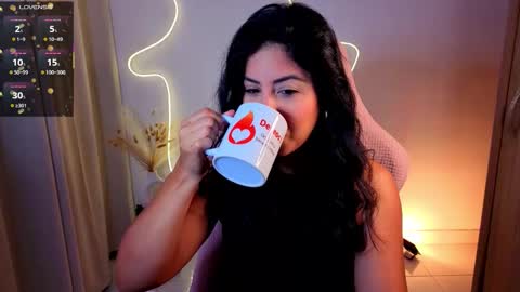 Chloe online show from February 2, 11:09 am