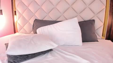 chloee_parkerr online show from August 1, 4:36 am