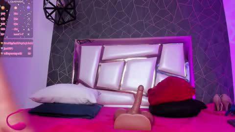 chloeetaylor_ online show from March 2, 5:08 am