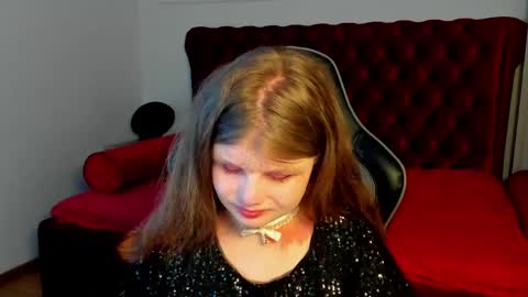 ChloeHalses online show from April 29, 5:21 am