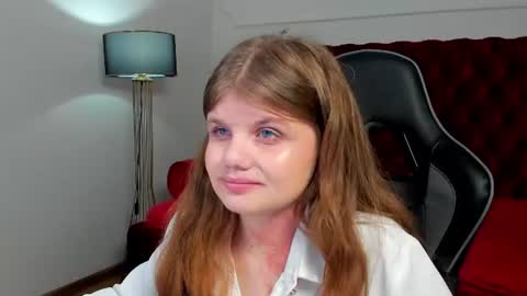 ChloeHalses online show from July 9, 6:32 pm